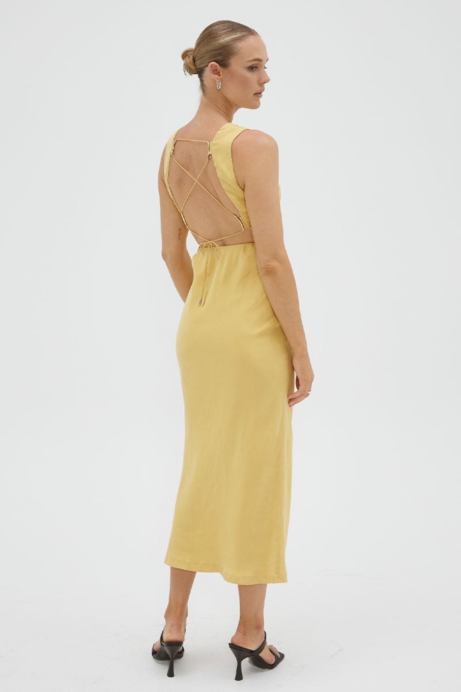 Dresses SOVERE | Arcade Slip Dress - Golden