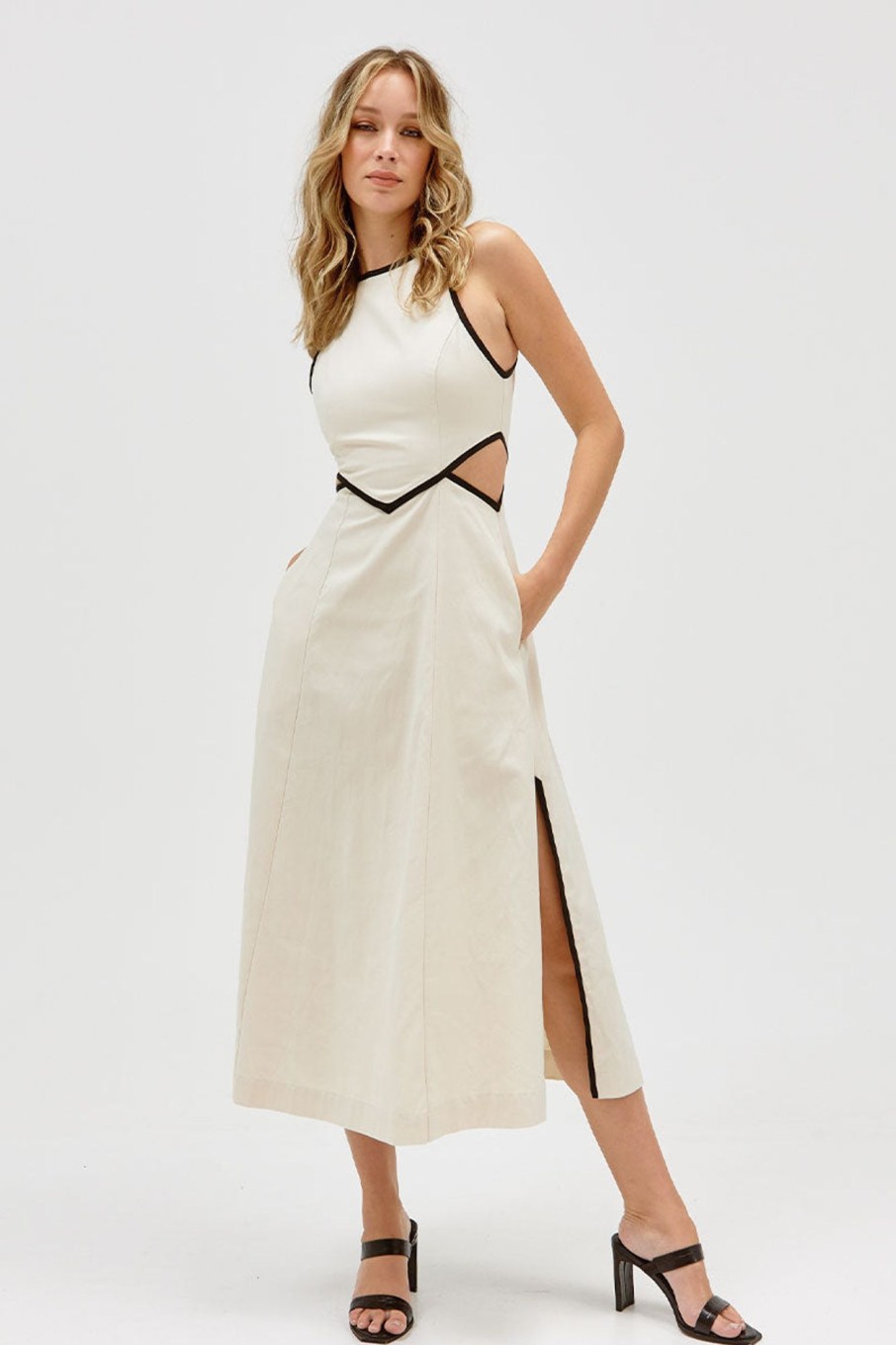 Dresses SOVERE | Express Midi Dress - Neutral