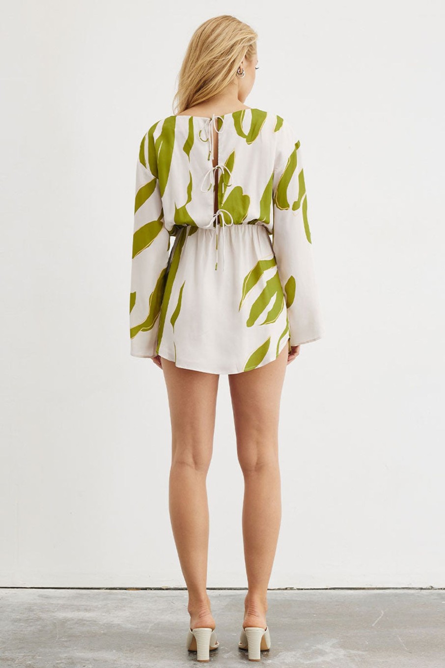 Dresses SOVERE | Motion Reversible Mini Dress - Chalk / Olive