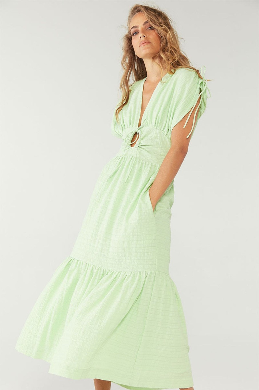 Dresses SOVERE | Lucid Midi Dress - Lime