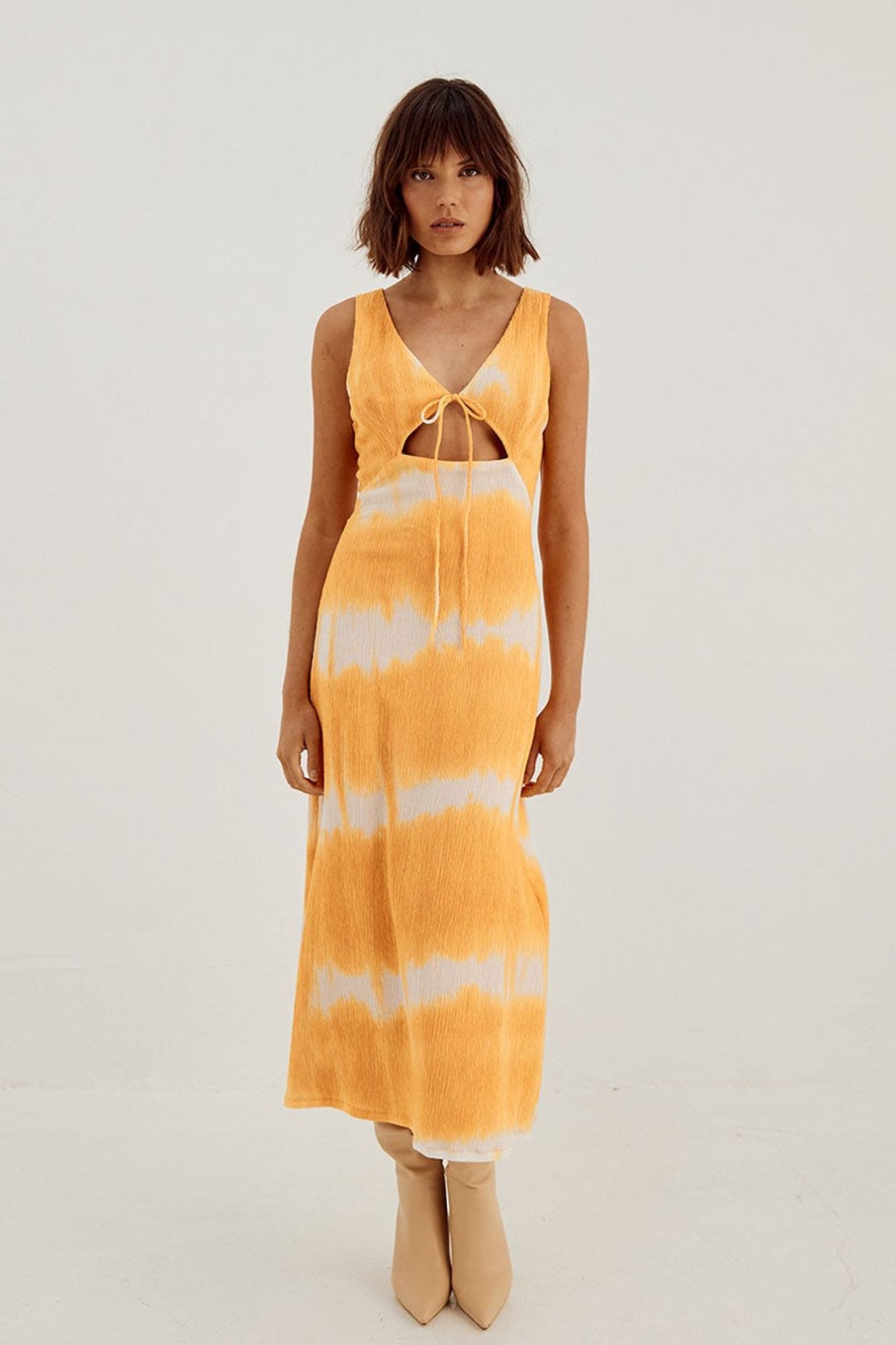 Dresses SOVERE | Nova Midi Dress - Honeycomb